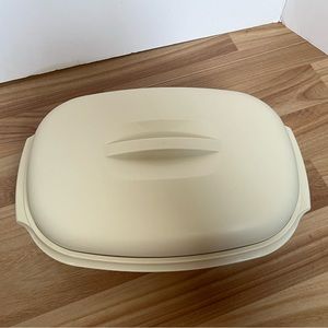 Vintage Tupperware Cream Micro-Steamer
